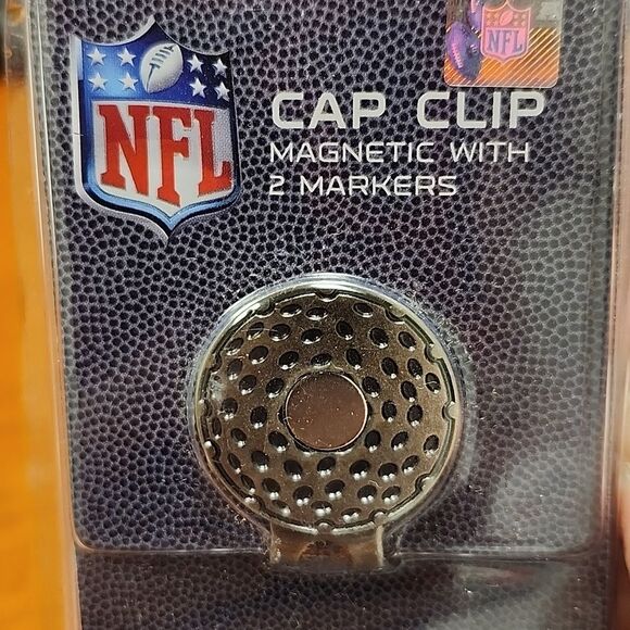 NFL Las Vegas Raiders Cap Clip Magnetic with 2 Markers - Picture 3 of 4